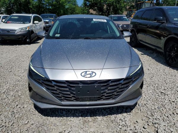 2022 HYUNDAI ELANTRA