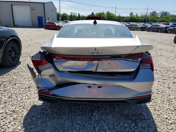 2022 HYUNDAI ELANTRA