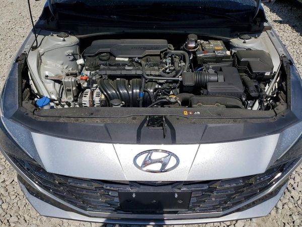 2022 HYUNDAI ELANTRA