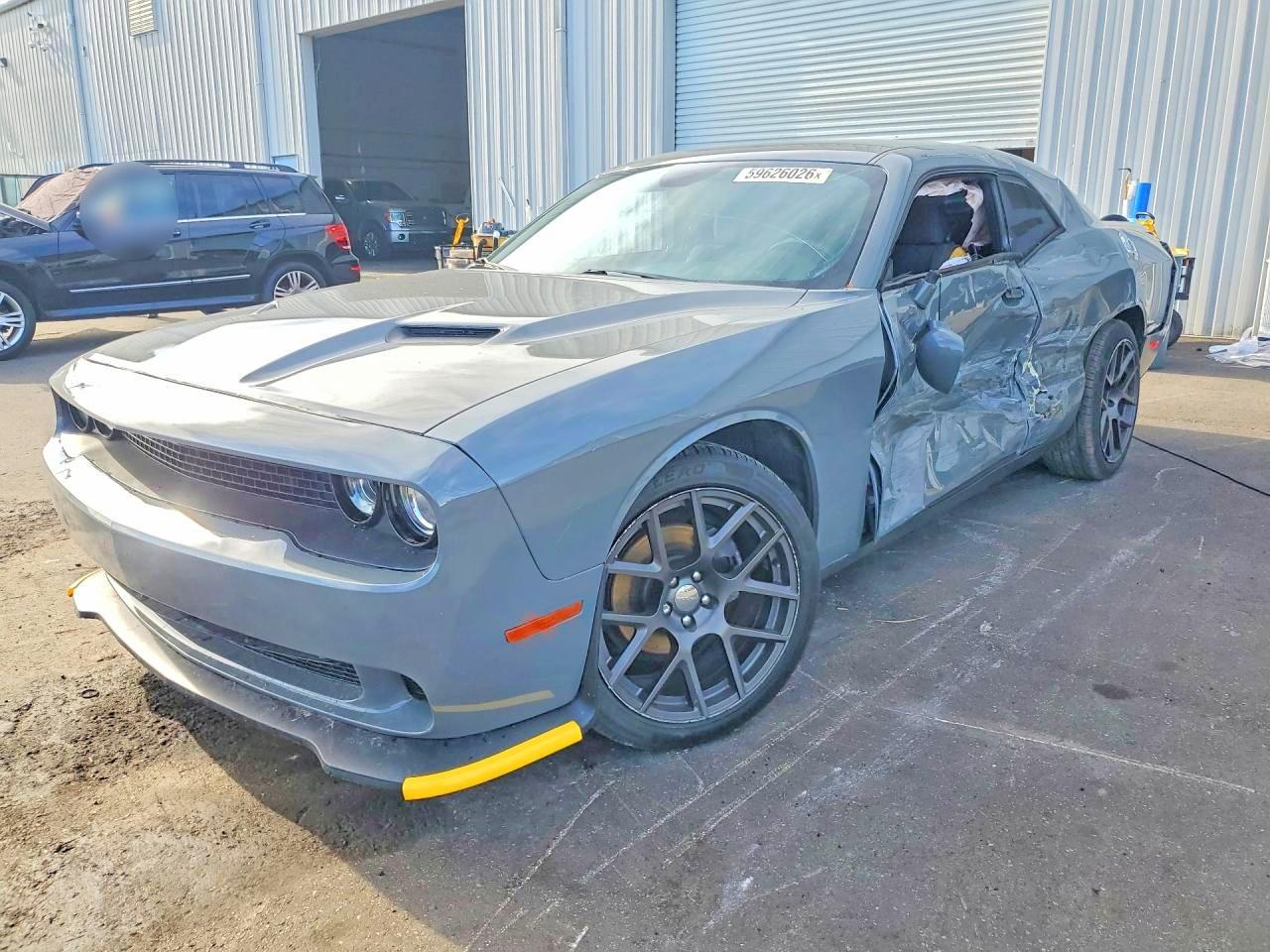 2018 DODGE CHALLENGER SXT