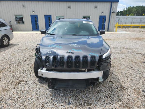 2018 JEEP CHEROKEE LATITUDE FWD