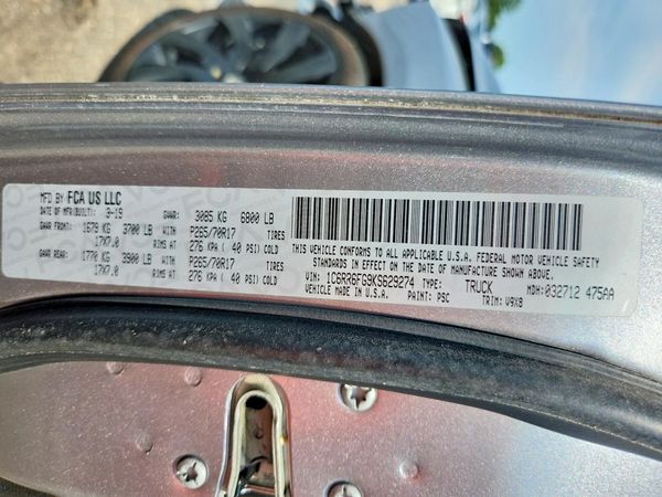 2019 RAM 1500 Tradesman, ST — VINS