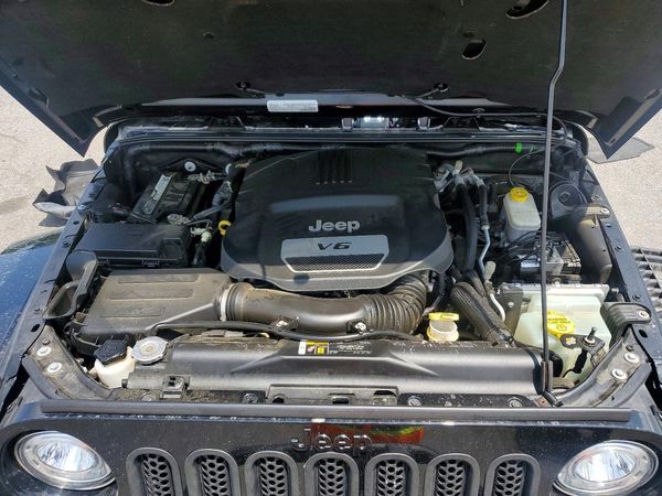 2017 JEEP WRANGLER SAHARA 4X4