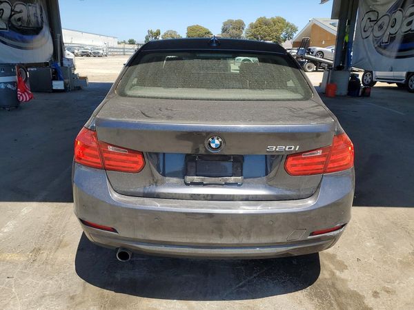 2015 BMW 320 320i