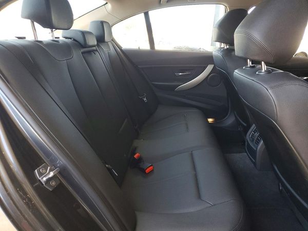 2015 BMW 320 320i