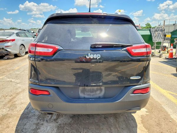 2015 JEEP CHEROKEE LATITUDE FWD