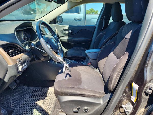 2015 JEEP CHEROKEE LATITUDE FWD