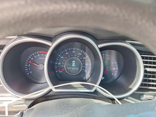 2015 KIA OPTIMA GL - Middle-low