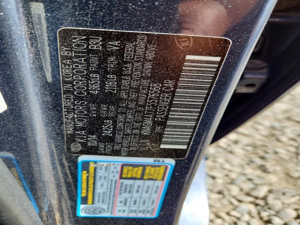 2015 KIA OPTIMA GL - Middle-low