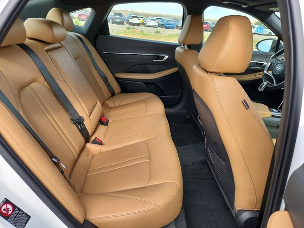 2022 HYUNDAI SONATA Limited