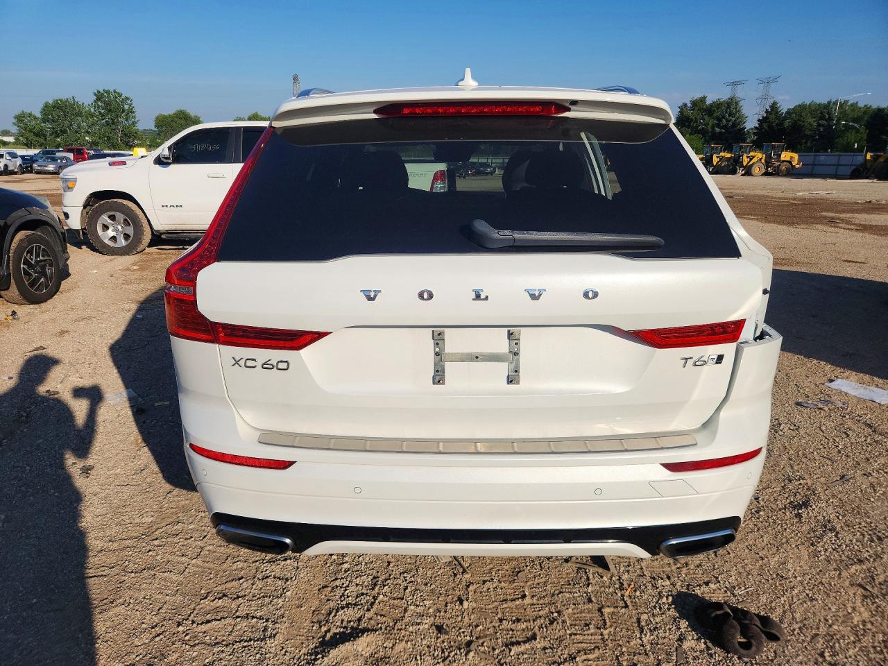 2018 VOLVO XC60 R-Design