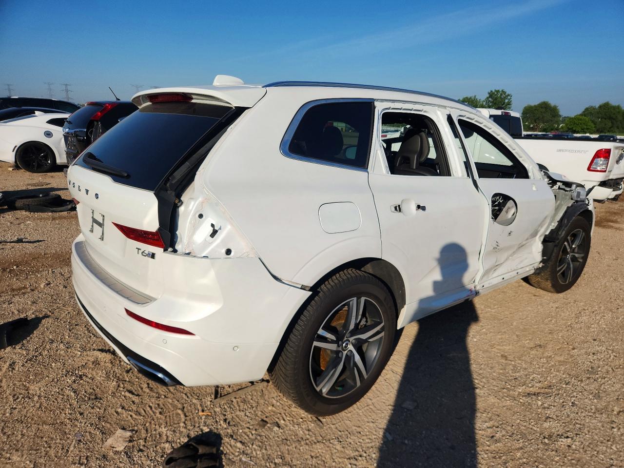 2018 VOLVO XC60 R-Design