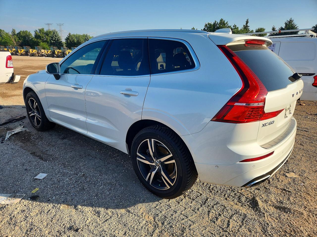 2018 VOLVO XC60 R-Design