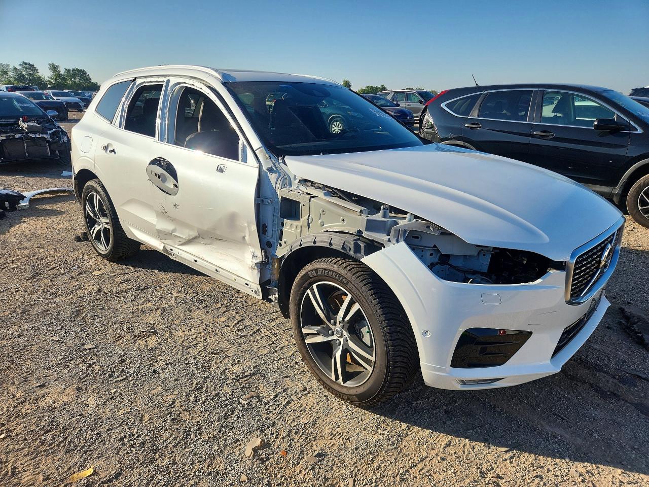 2018 VOLVO XC60 R-Design
