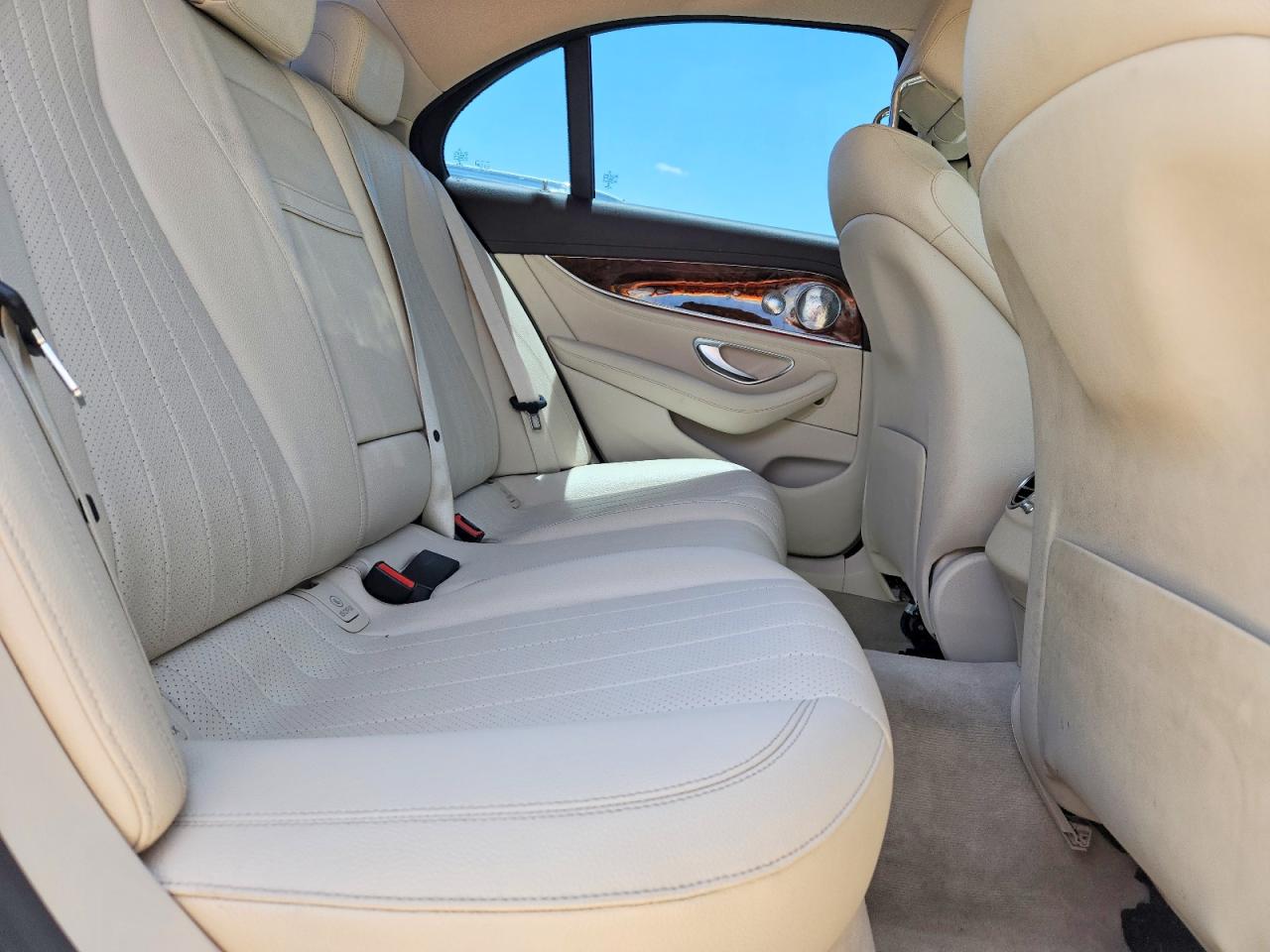 2017 MERCEDES-BENZ E E300