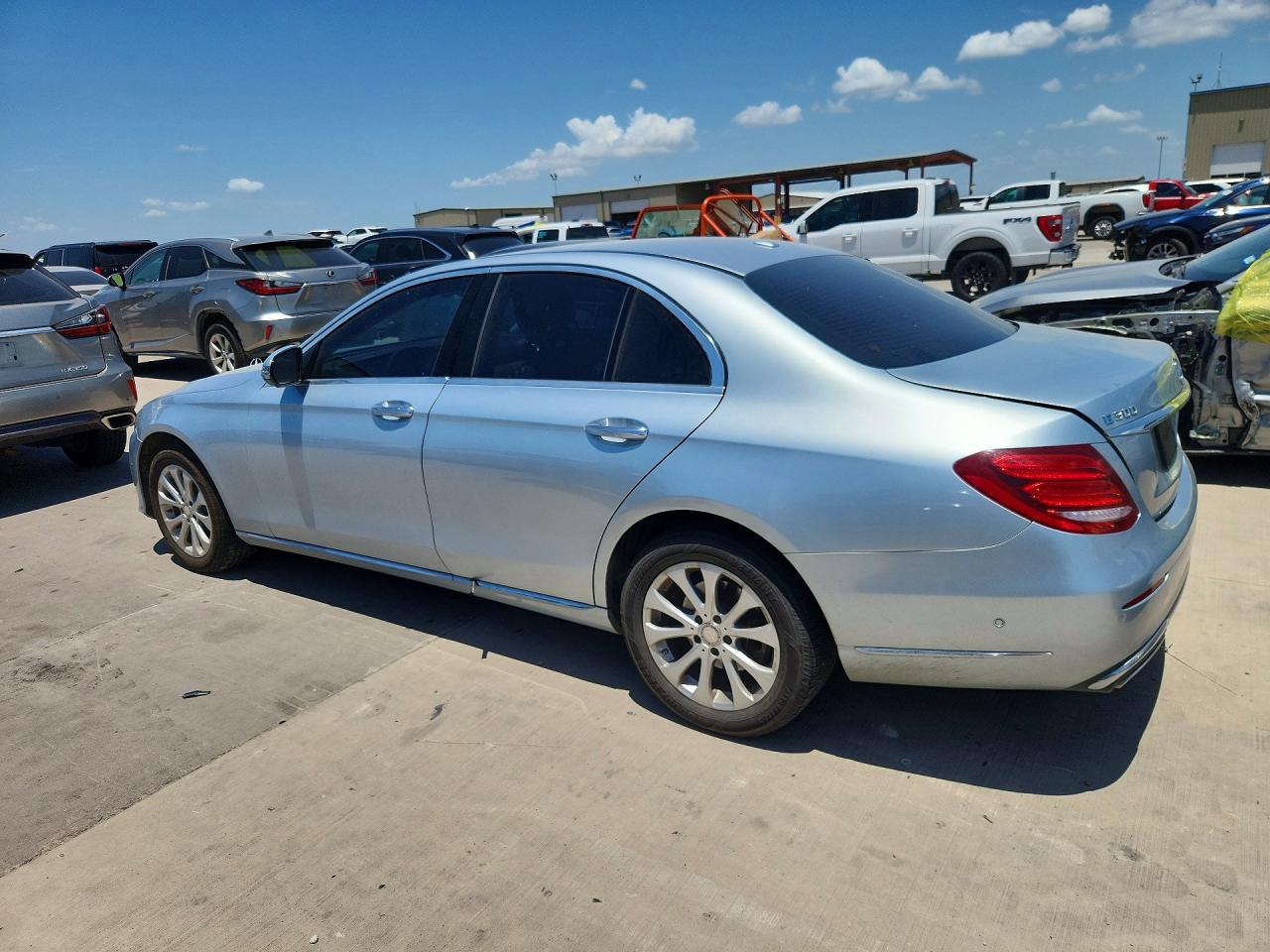 2017 MERCEDES-BENZ E E300