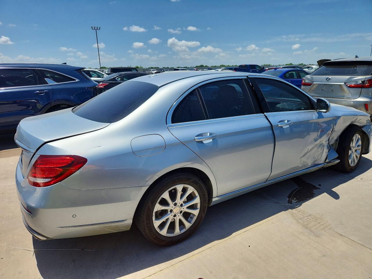 2017 MERCEDES-BENZ E E300