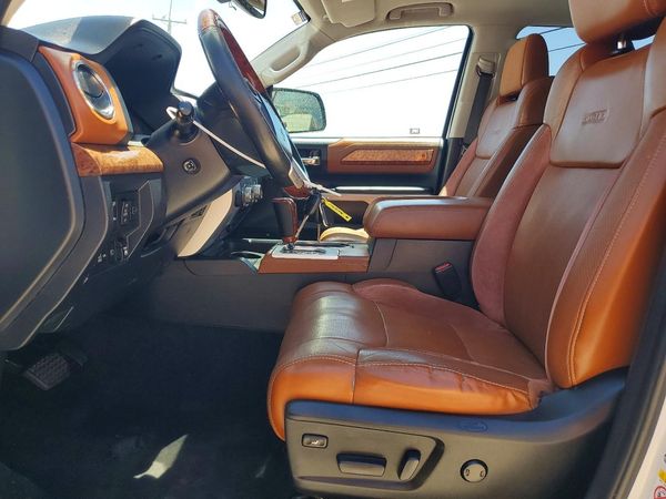 2019 TOYOTA TUNDRA Platinum Grade