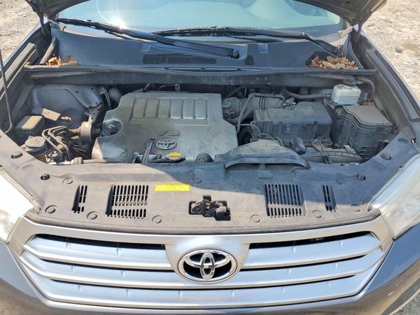 2013 TOYOTA HIGHLANDER Base/Hybrid