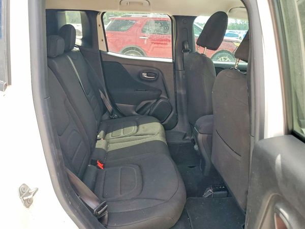 2021 JEEP RENEGADE LATITUDE 4X2