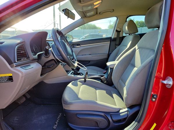 2017 HYUNDAI ELANTRA