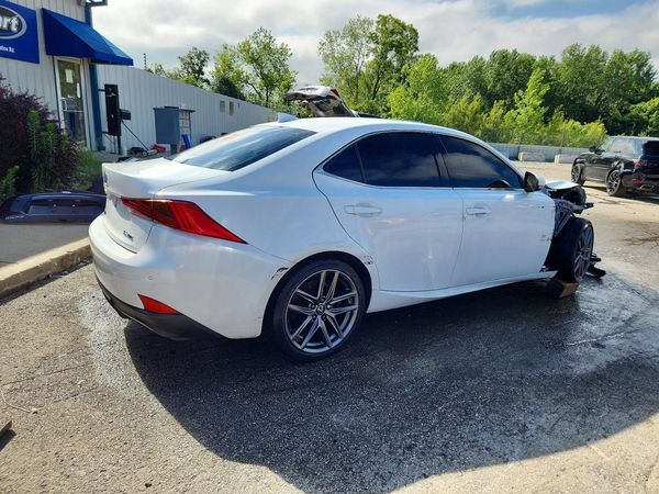 2020 LEXUS IS