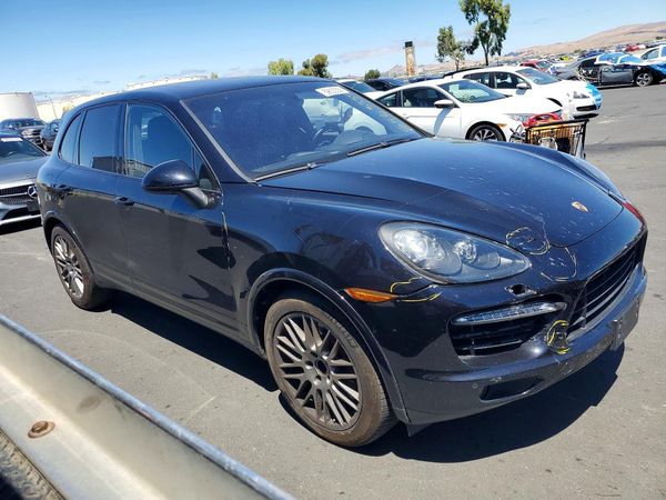 2014 PORSCHE CAYENNE Turbo