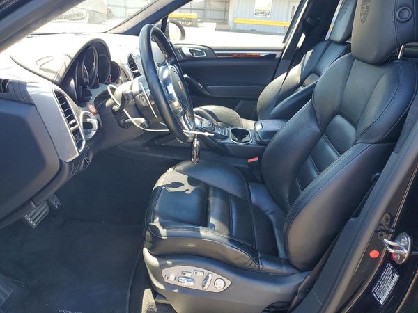 2014 PORSCHE CAYENNE Turbo