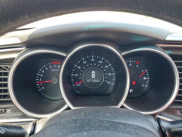 2015 KIA OPTIMA GL - Middle-low