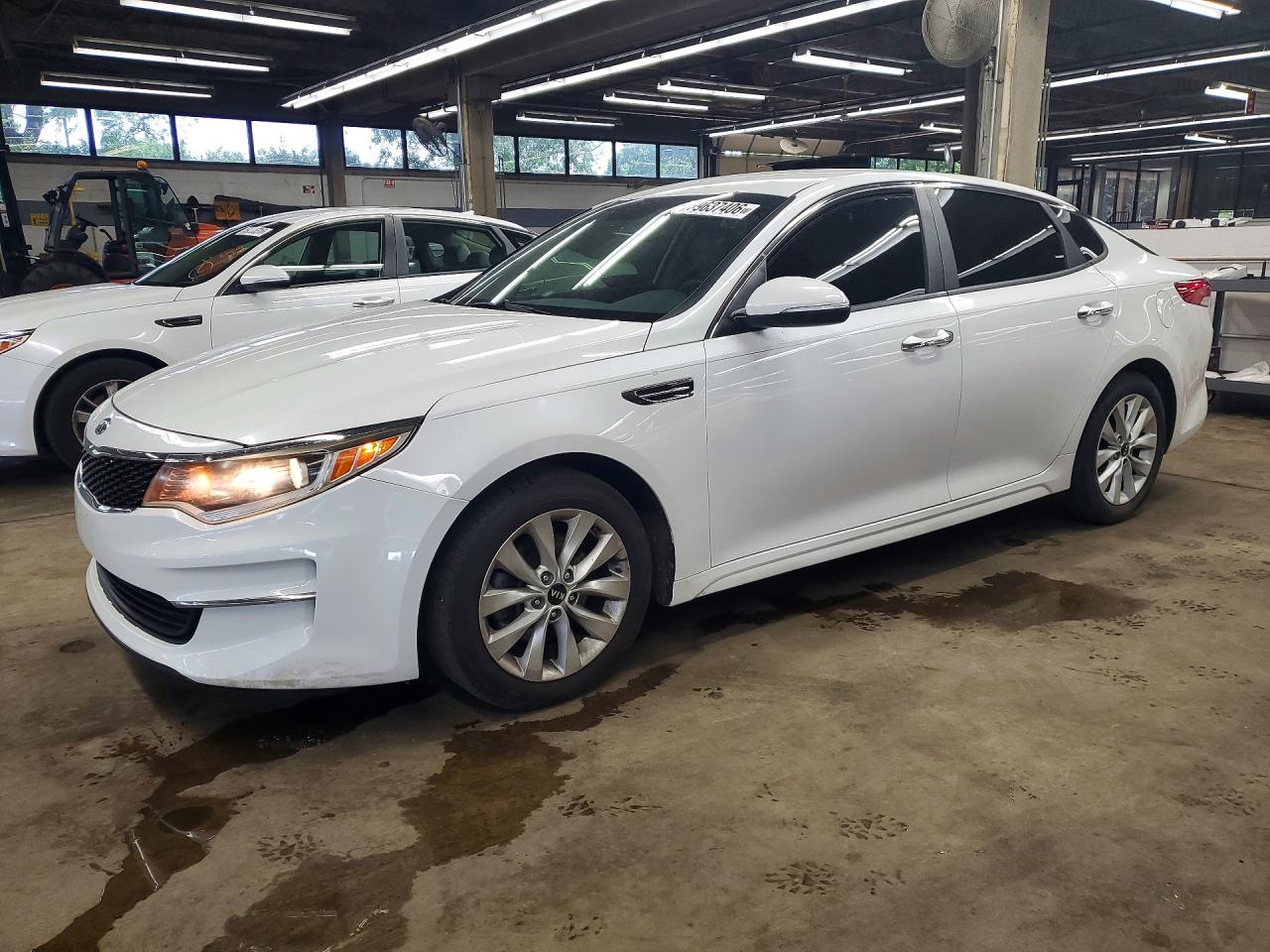2016 KIA OPTIMA GL
