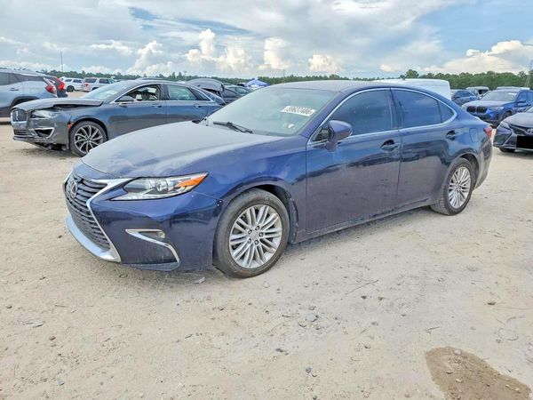 2016 LEXUS ES