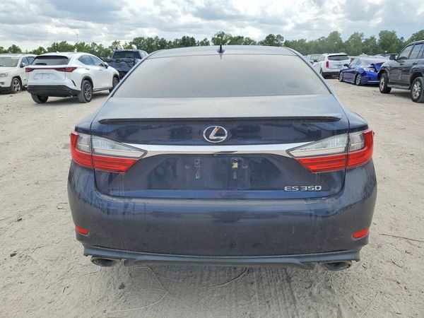 2016 LEXUS ES