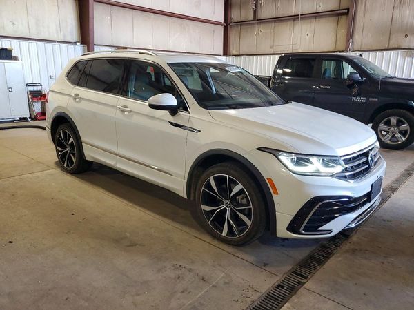 2023 VOLKSWAGEN TIGUAN 4Motion SEL R-Line Black