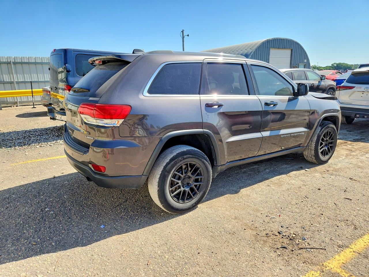 2018 JEEP GRAND CHEROKEE LAREDO 4X4