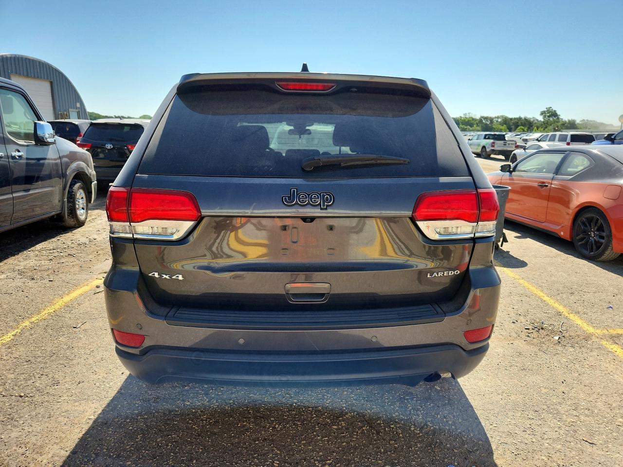 2018 JEEP GRAND CHEROKEE LAREDO 4X4