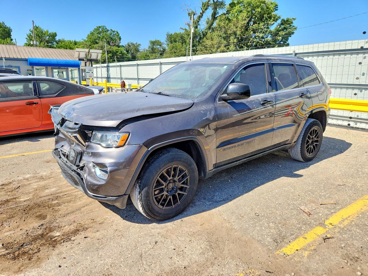 2018 JEEP GRAND CHEROKEE LAREDO 4X4