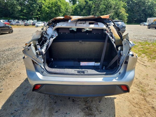 2024 TOYOTA HIGHLANDER