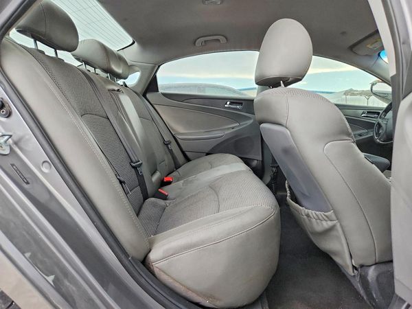 2012 HYUNDAI SONATA