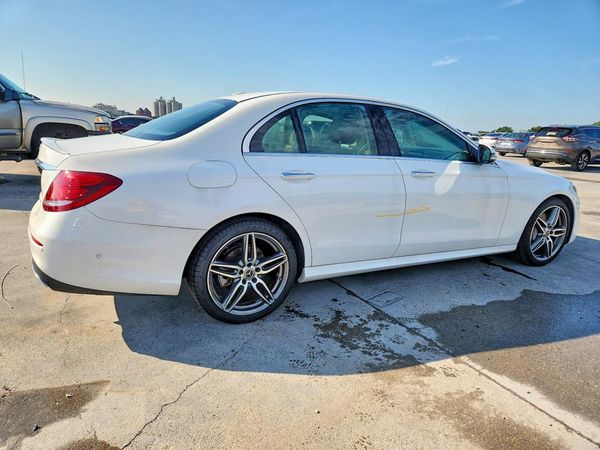 2019 MERCEDES-BENZ E E300