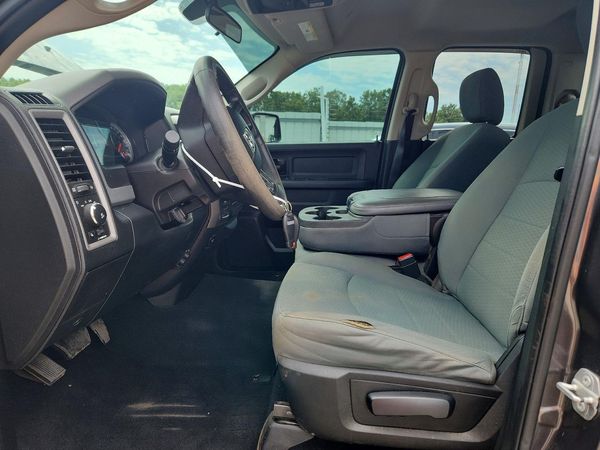 2017 RAM 1500 ST