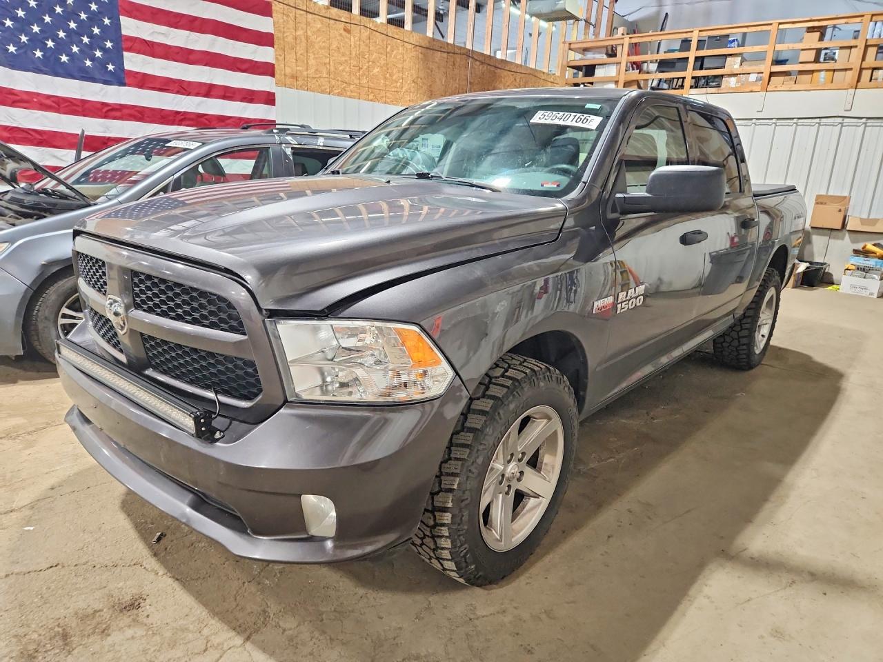 2017 RAM 1500 ST CREW CAB 4X4