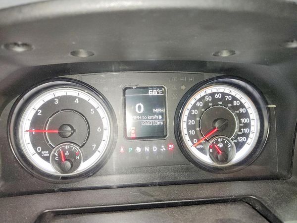 2017 RAM 1500 ST CREW CAB 4X4