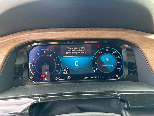 2025 VOLKSWAGEN ATLAS SE