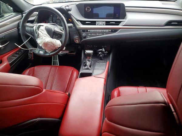2019 LEXUS ES