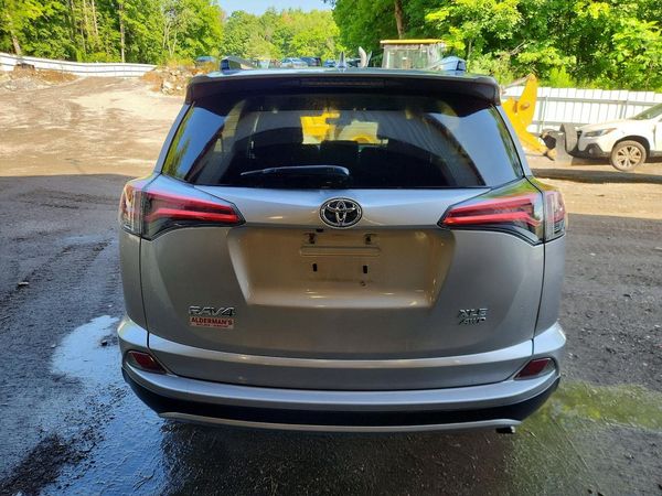 2016 TOYOTA RAV4 XLE (M Grade)