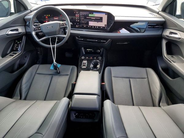 2025 AUDI Q6 E-TRON
