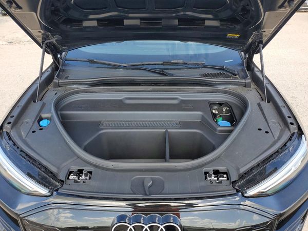 2025 AUDI Q6 E-TRON