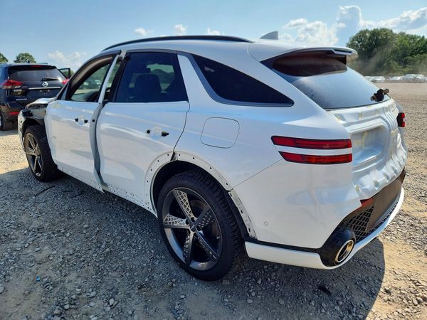 2024 GENESIS GV70
