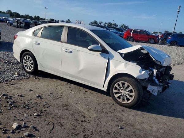 2021 KIA FORTE FE, LXS