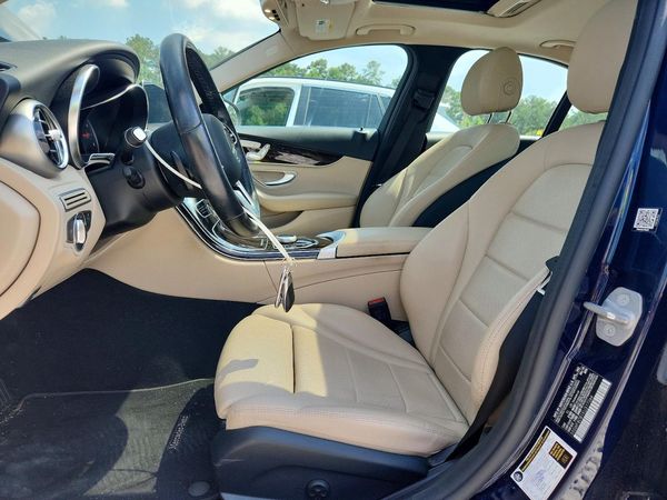2019 MERCEDES-BENZ C C300